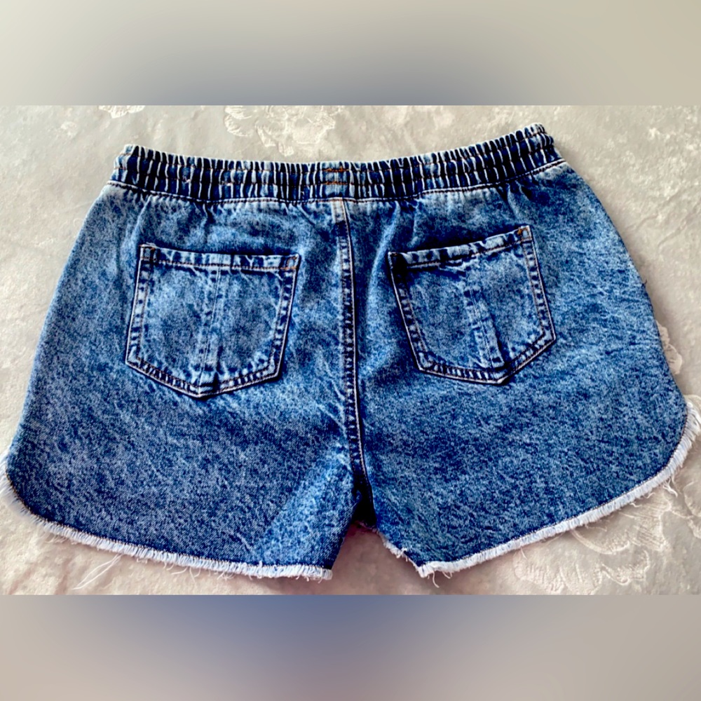Jean Short - Picture 2 of 3